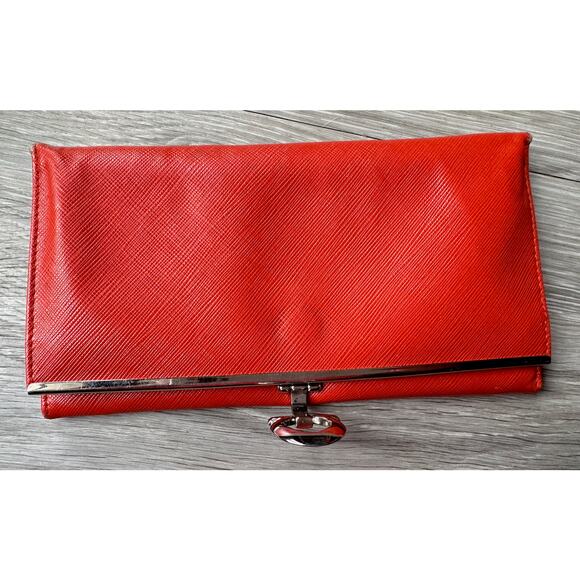 Salvatore Ferragamo Pamplona Pebble Red Leather Long Wallet - Picture 6 of 16